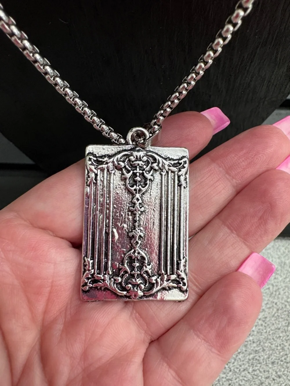Men's Silver Skull King of Hearts Pendant Necklace - Card Design